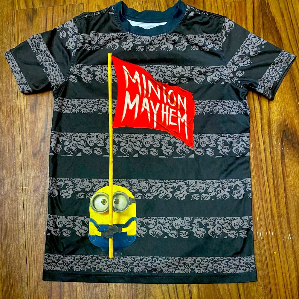 Minion Boy Shirt Large 10-12